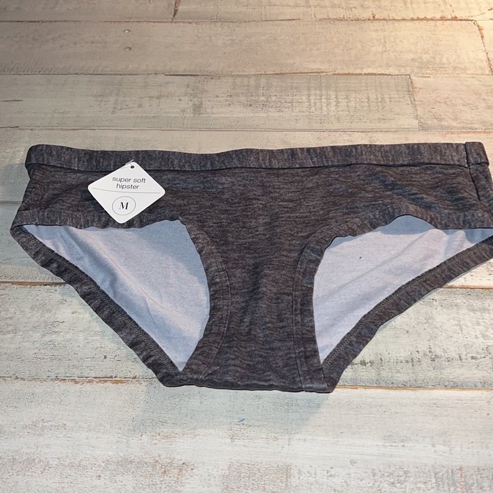 2 piece Rene Rofe Set - Picture 5 of 6